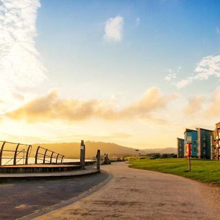 Sea View Apartment At The Beach! Llanelli Luaran gambar