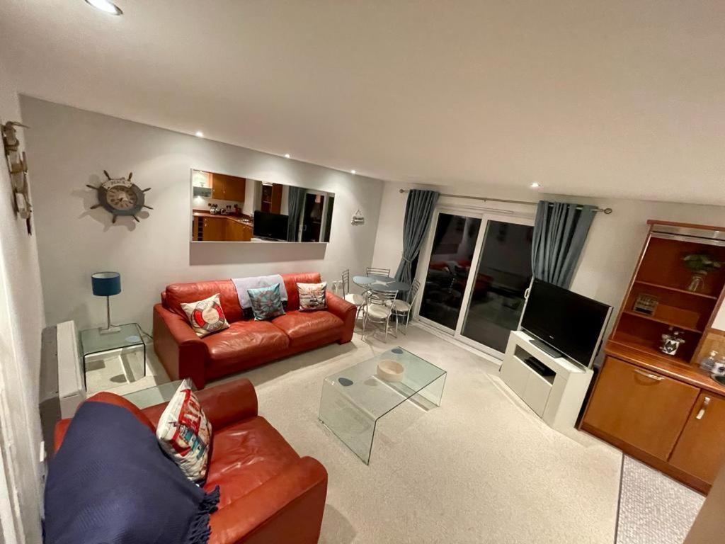 Sea View Apartment At The Beach! Llanelli Luaran gambar